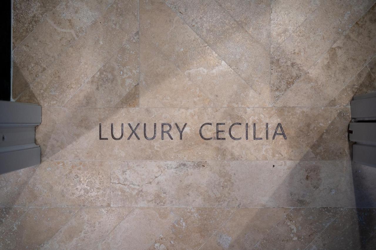 Luxury Cecilia Via Antonio Del Re 9 Tivoli Hotel Exterior photo